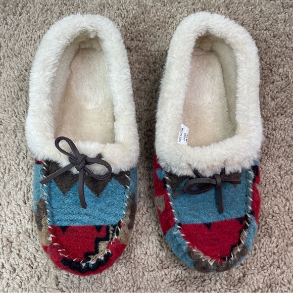Blazin Roxx Aztec Southwestern Cozy Fuzzy Moccasin Slippers Women’s Size 7 / 8 - Picture 12 of 13